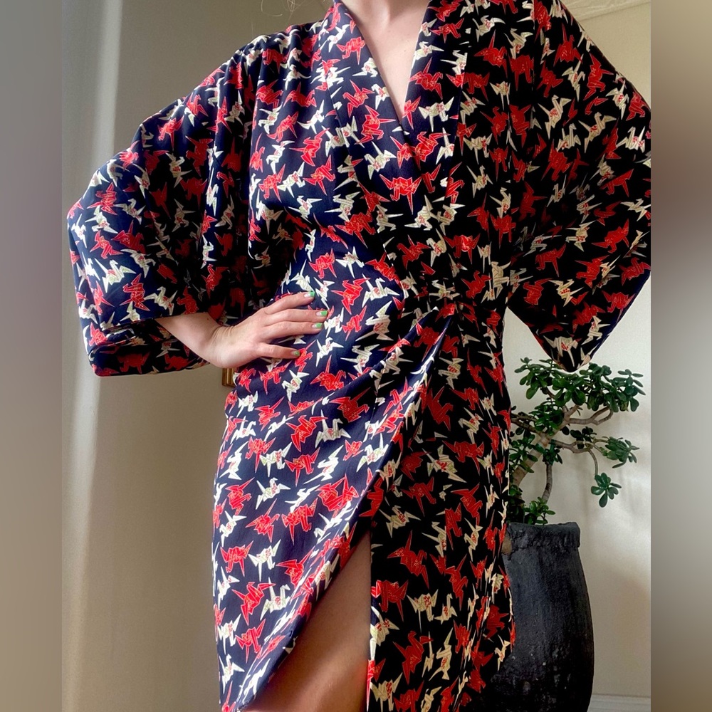 Vintage Robe - Picture 2 of 5